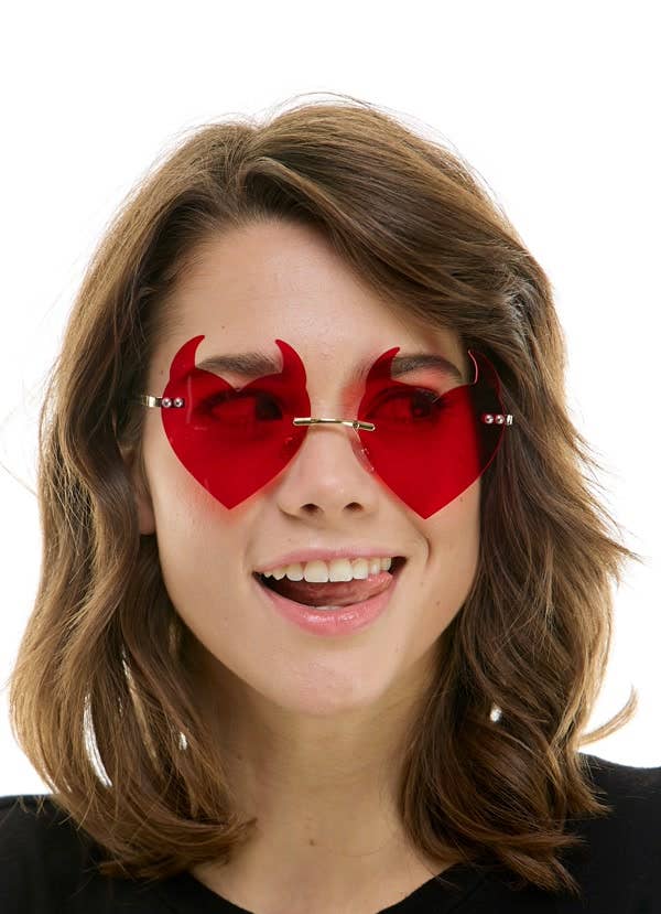 KBW Global Corp. - Wholesale Sunglasses - Unisex - Red Devil Heart Sunglasses