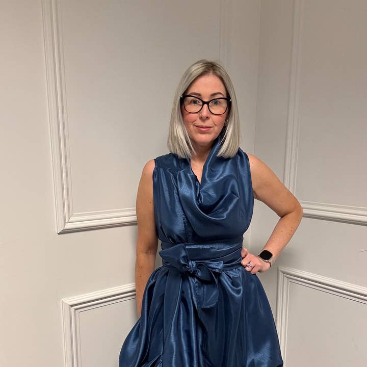 Atom Label – Engroshandel Kjole - Dame – Jolaby Omslagskjole med Rynker ST071