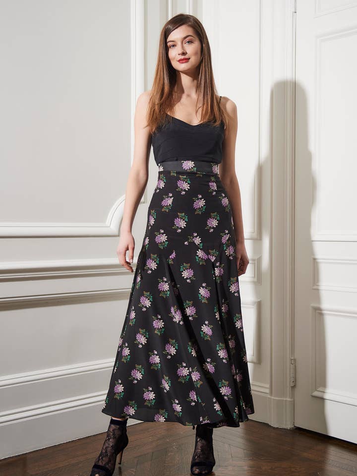 La jupe Lila | Violet Blossom pour la vente par Black Iris