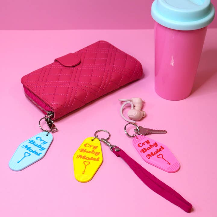 Sticker Hardly Know Her - Wholesale Keychain - Women's - Crybaby Motel Vintage Motel Style Keychain7