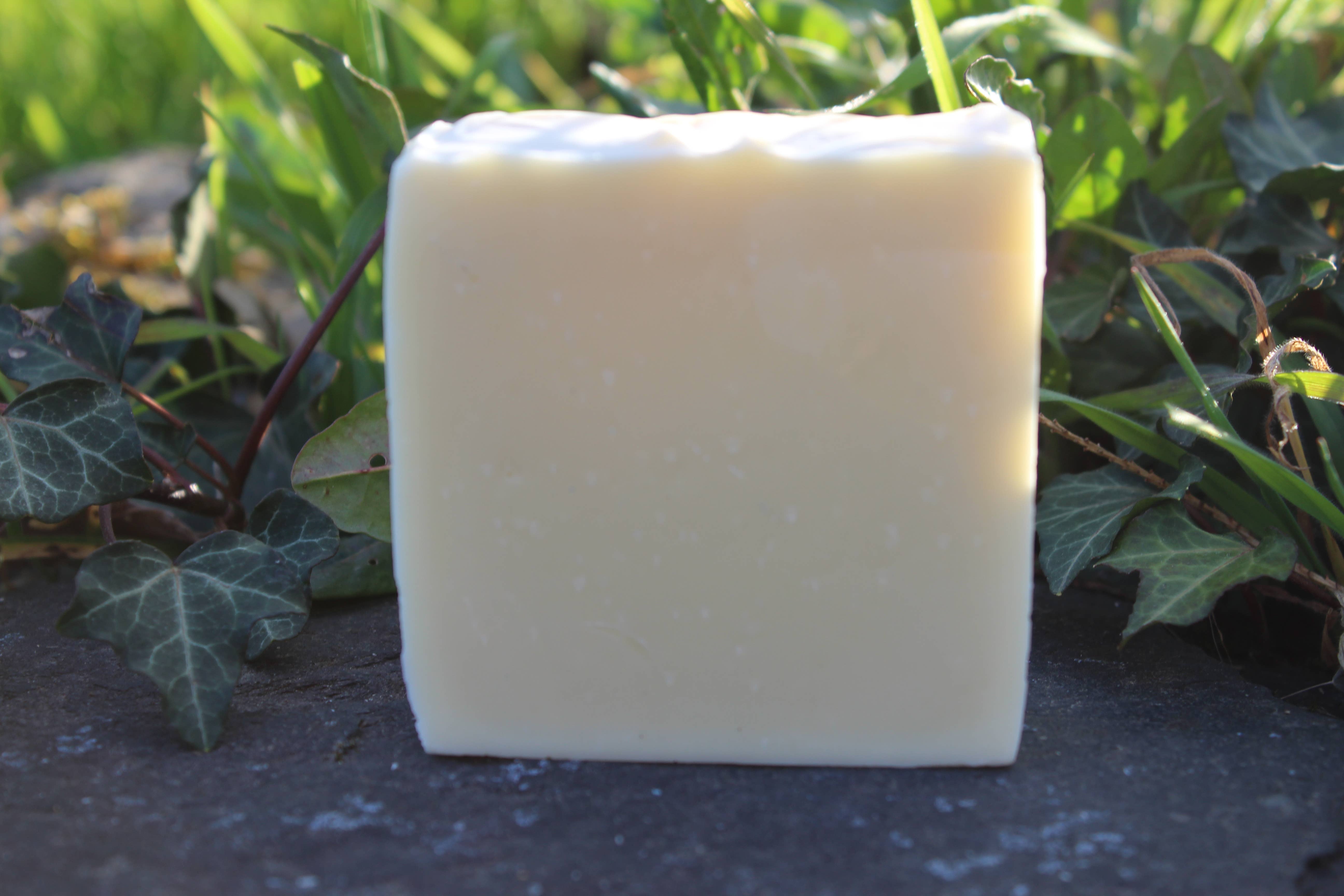 Savonnerie Au gré du vent - Wholesale Bar Soap - Cold saponified soap - Morning dew