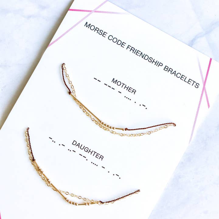 Ensemble de bracelets mère-fille en or pour la vente par Vi Ling Designs