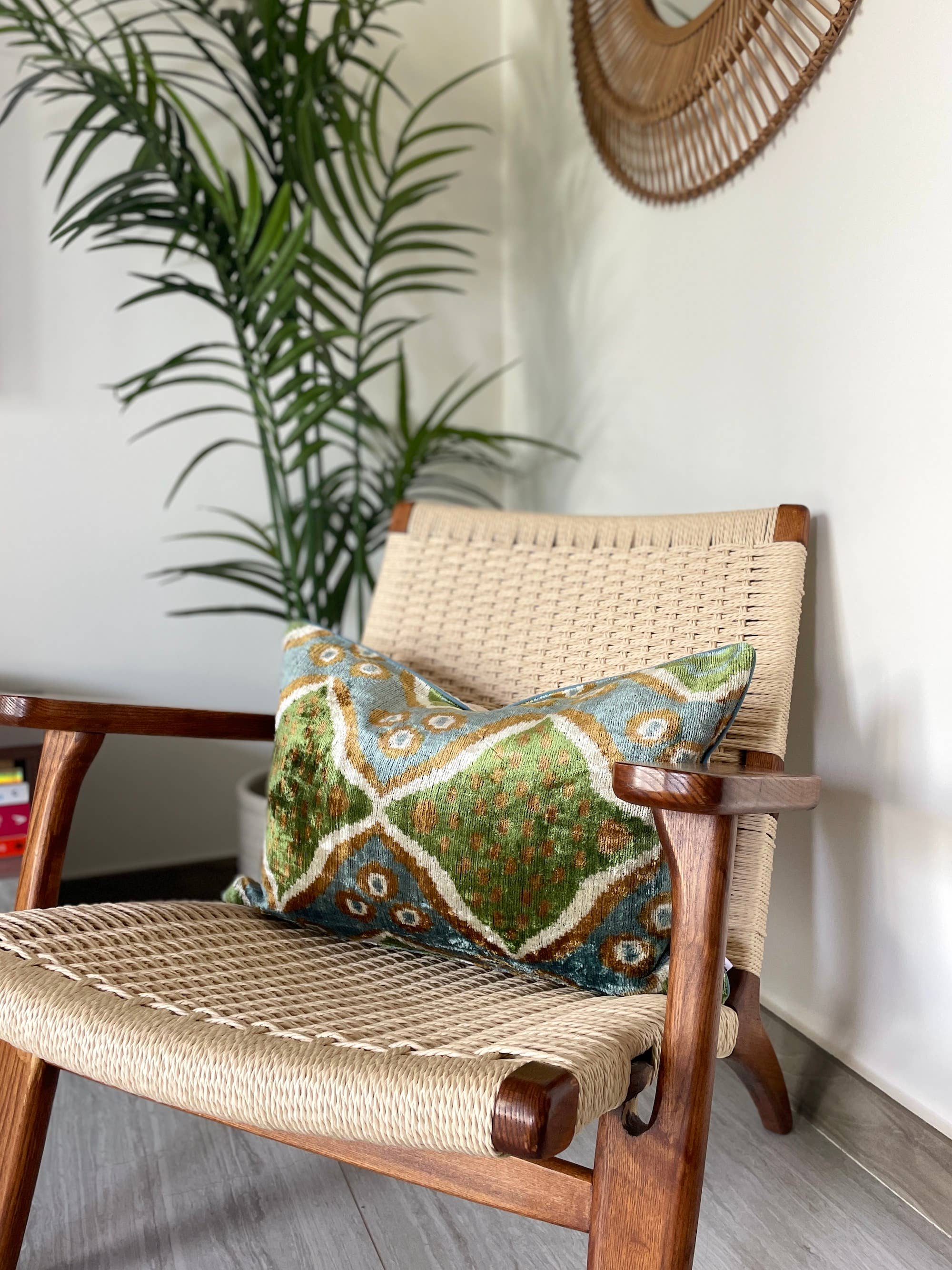 Mila∞Miro by Emelie - Wholesale Throw/Decorative Pillow - Velvet Ikat Cushion Roots | Velvet Ikat Pillow Cover8