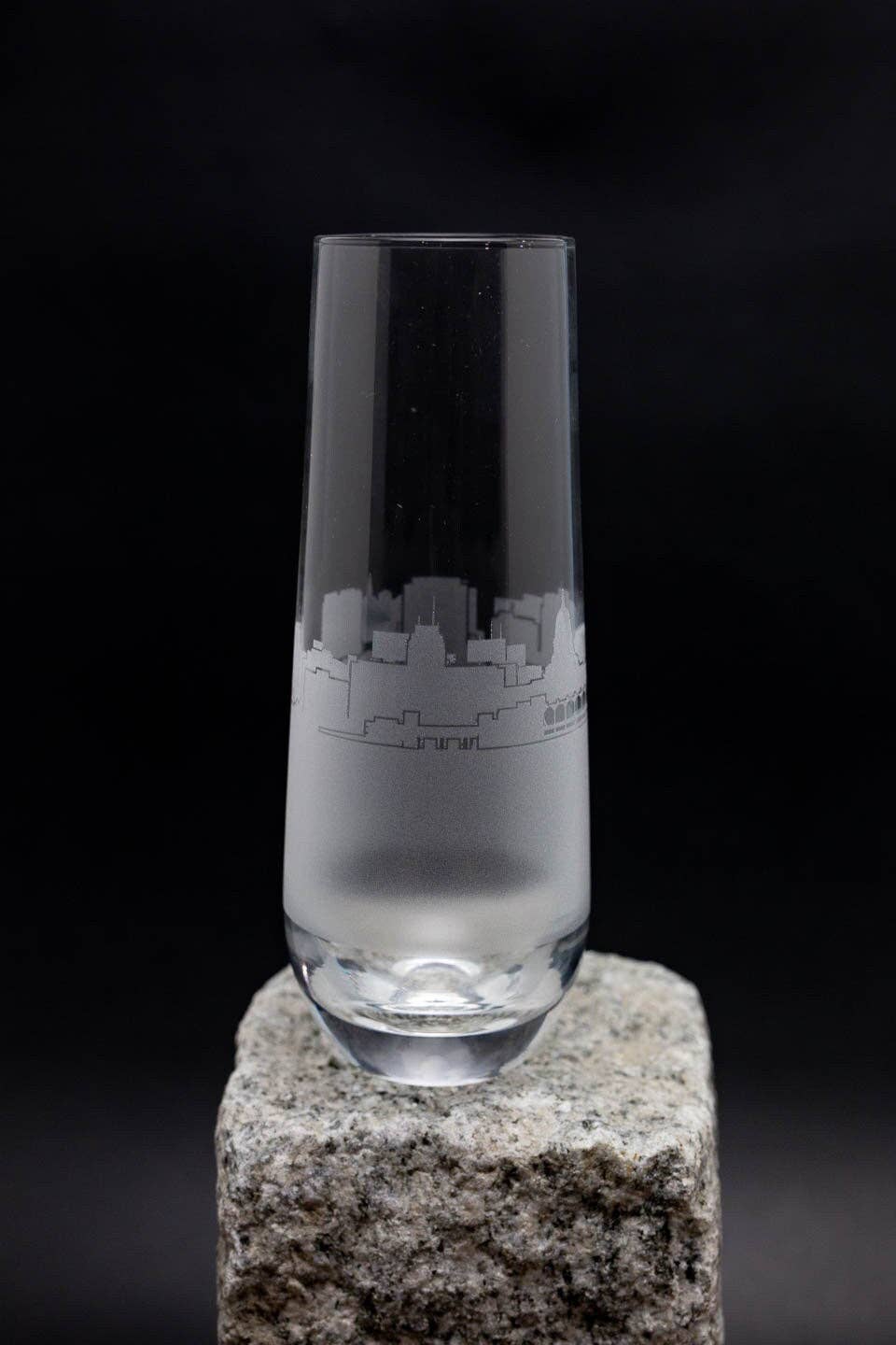 Urban & Etched – wholesale Champagne flute – Madison, Wisconsin Etched Stemless Champagne Flute Barware4