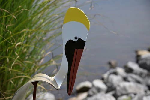 Florida Dancing Birds - Wholesale Outdoor Ornament/Decor - Brown Pelican1