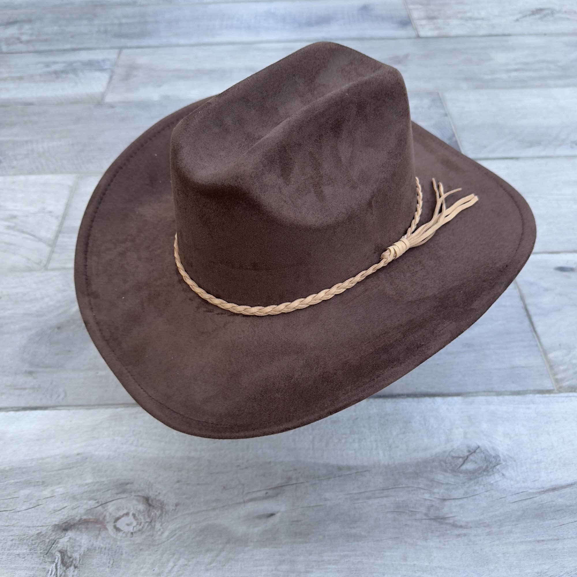 Queens INC - Wholesale Cowboy Hat - Women's - 🤠 Vegan Suede Cattleman Cowboy Hat W/ Suede Hat Band 6