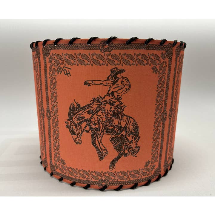 Lampskærm Bandana Bronc Orange og Sort for engroshandel hos Red Dirt Ranch Clothing Company