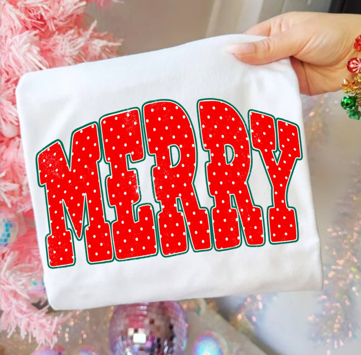 Posh Magnolia Boutique - Wholesale T-Shirt (Graphic) - Women's - Christmas Gildan T-Shirt, Polka Dot Merry 0