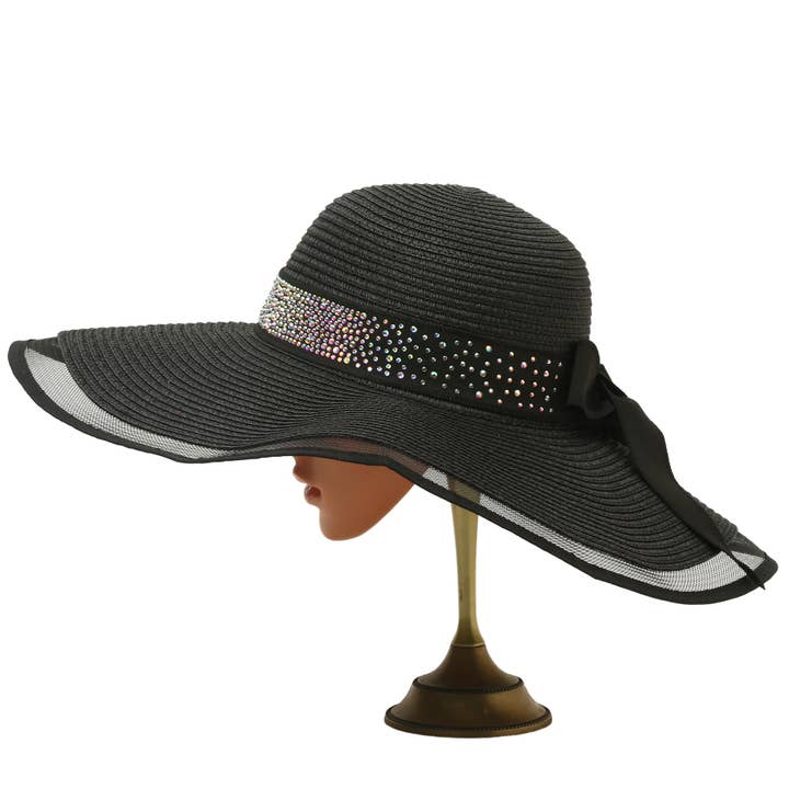 Chapeau de plage Kate Designer en noir pour la vente par Natalie Mills