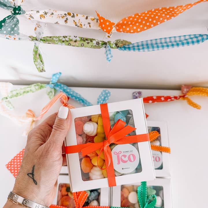 Candy by J.Co - Wholesale Gummy - The Rainbow Candy Art Box10