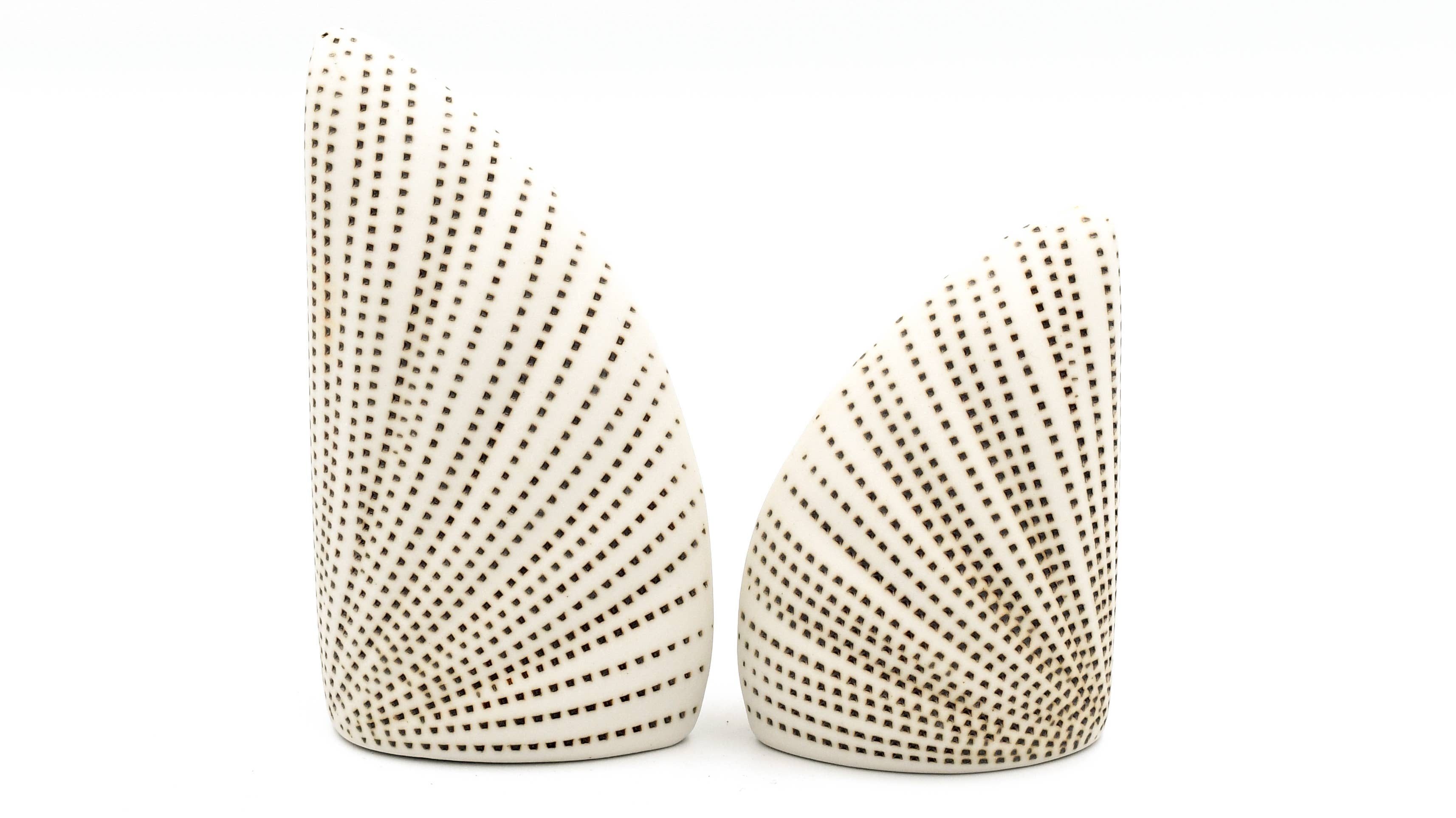 Art Floral Trading LLC - Venta al por mayor Juegos de salero y pimentero - Juego de Salero y Pimentero de Porcelana Hecho a Mano SP056W23 ADA3