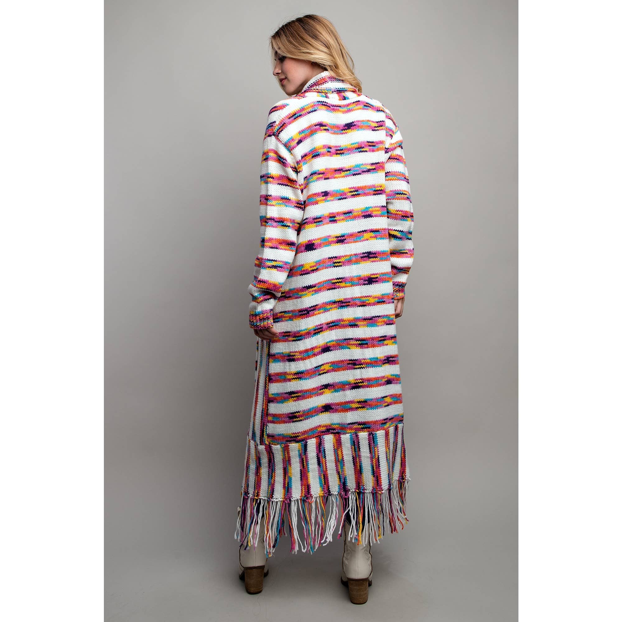 Regenboog MAX VEST MET REGENBOOGSTREPEN EN FRANJES voor groothandel op Faire7