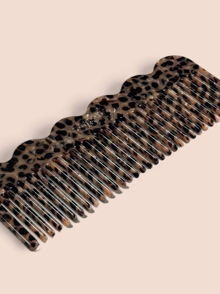 Signature Comb - Leopard for wholesale by Peignee Paris
