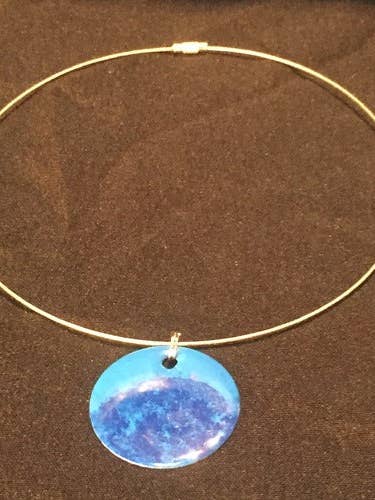 CONJUNTO DE BRINCOS, ANEL E COLAR AZUL ESMALTADO por atacado de Artedelph