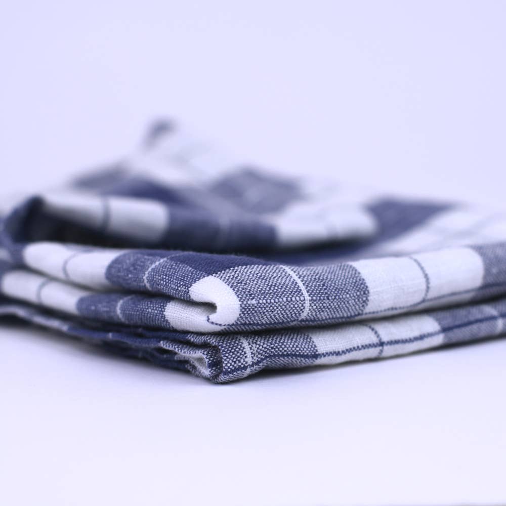 LinenCasa - Wholesale Hand Towel - Linen Hand Towel – Blue White Squares w Runner - Thin3
