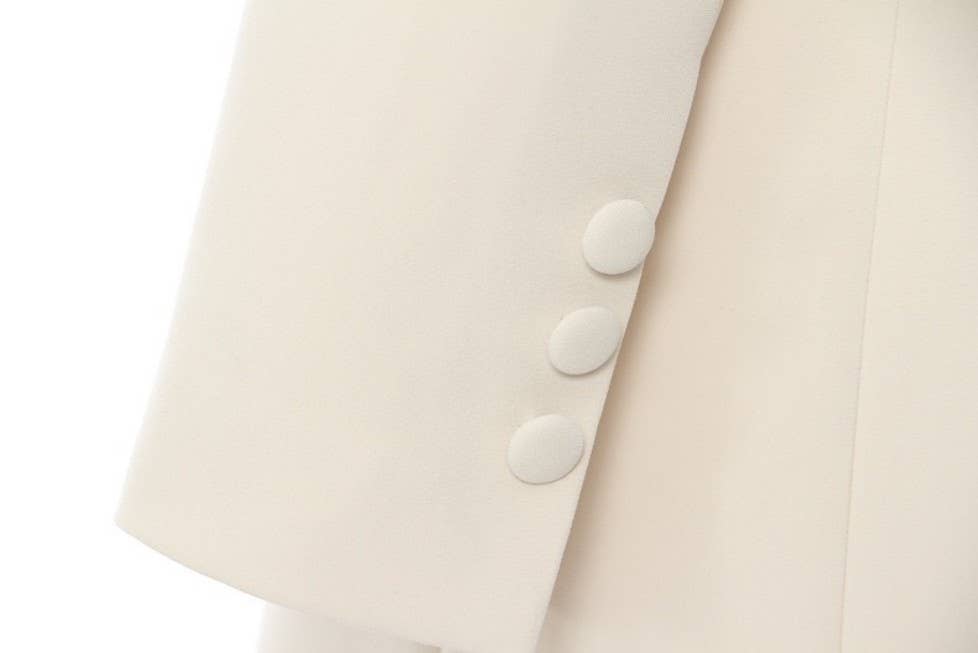 Färg som bilder BL42 Fjärilsapplikationskavaj med skulpterad detalj för wholesale på Faire10