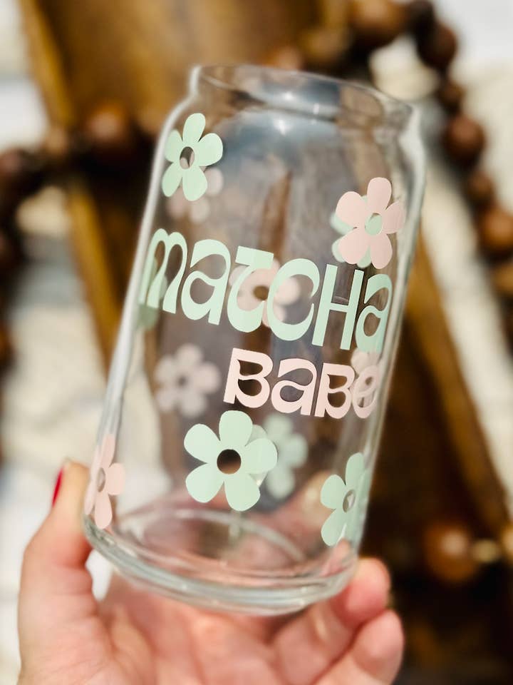 Copo em vidro estilo lata de cerveja com estampa Matcha 473 ml ou 591 ml por atacado de Bonita Bella Creations