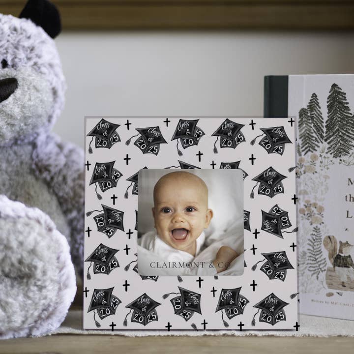 Clairmont & Co - Wholesale Picture Frame - Graduation Picture Frame-Grad Cap Class of 20254