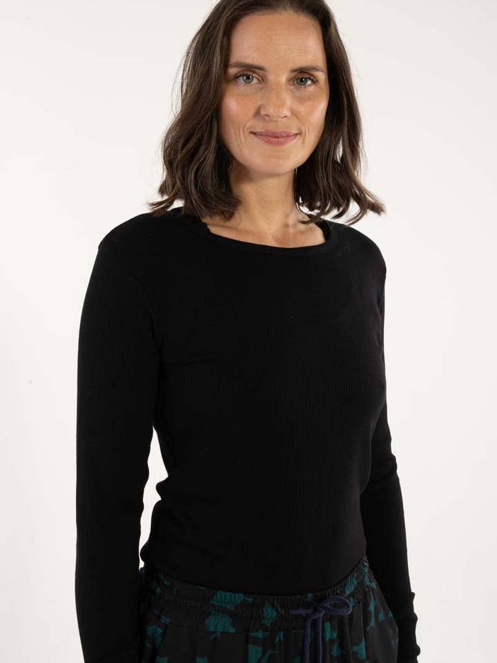 Danehero Ribbing Tee Black for wholesale by Danefae København