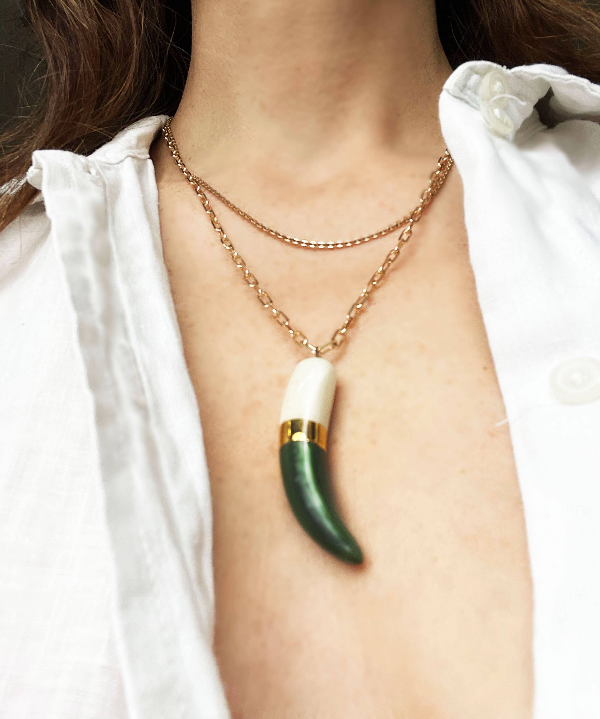 Carola Spitzer – wholesale Pendant/charm necklace – Shark tooth necklace10