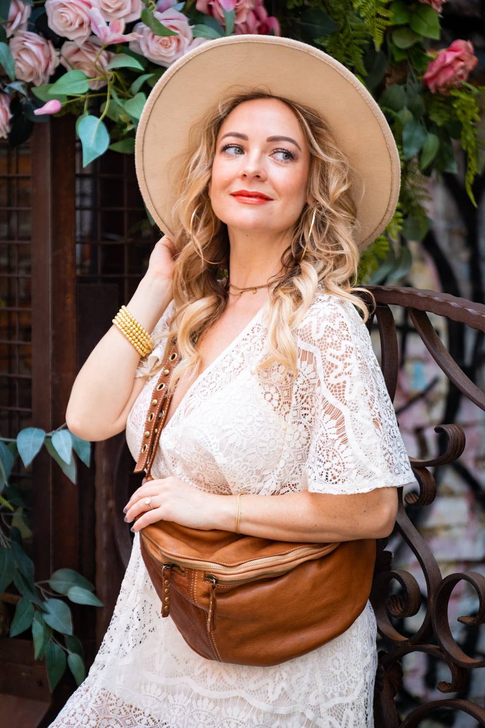 Bolsa Nova Handbags - Wholesale Crossbody Bag - Women's - Bella Large Leather Sling Bag42