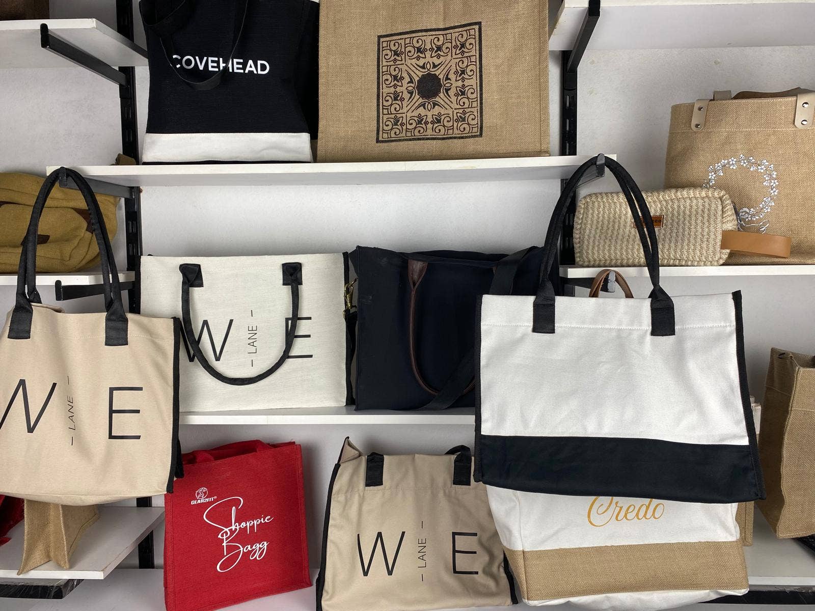 Avnit - Wholesale Tote Bag - Unisex - Free Customization SustainaBag Jute Tote4