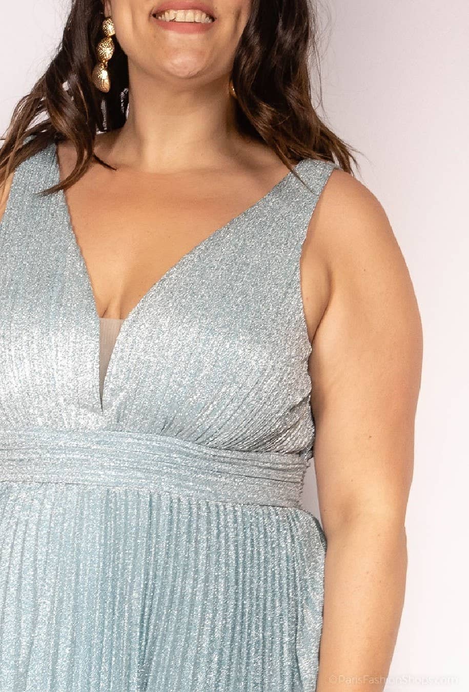 Eva & Lola - Epsilonn – wholesale Klänning - Dam – Maxiklänning i plusstorlek med plisserad och glansig finish - HM2251QS1