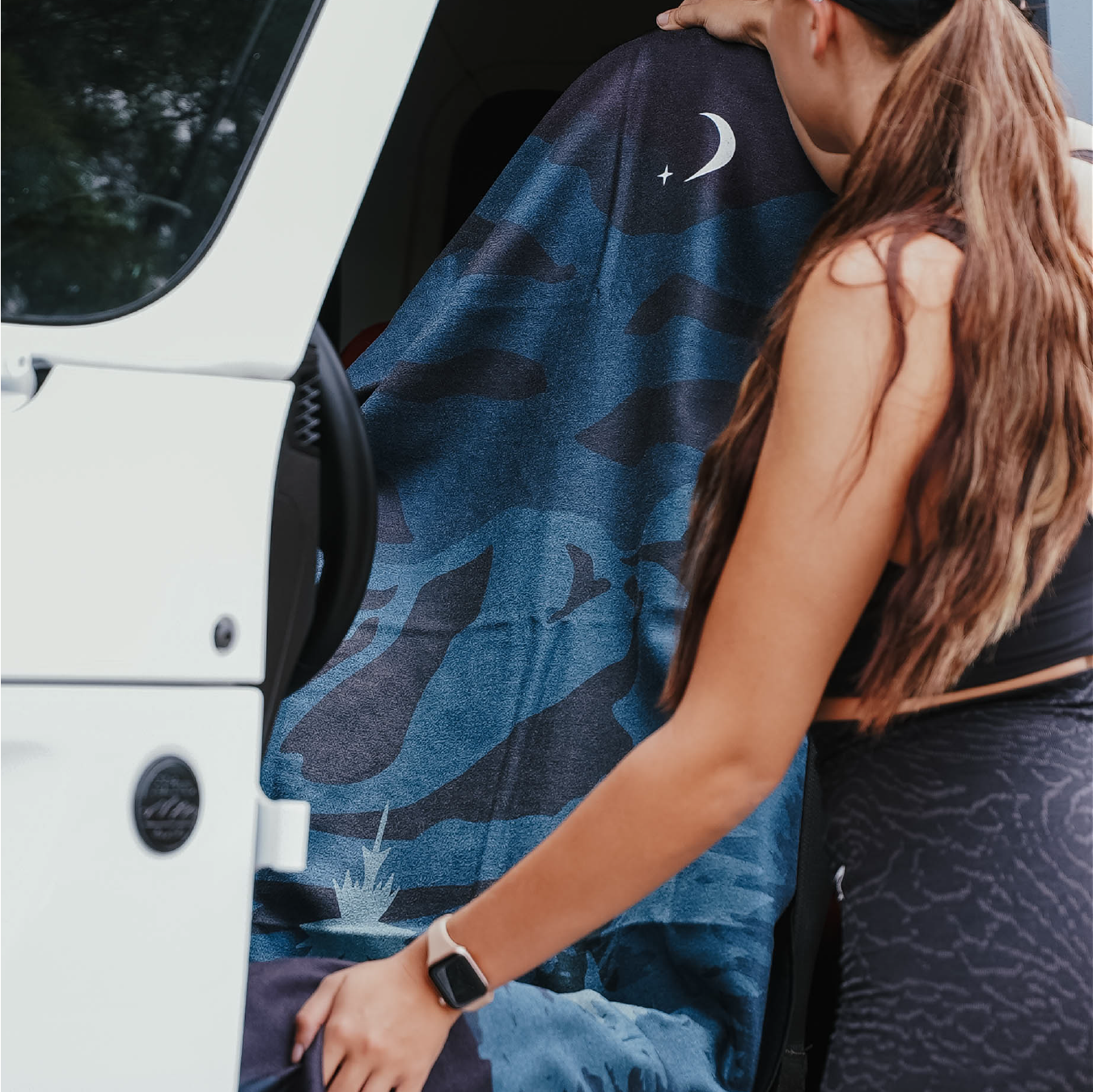 Sprints - Wholesale Sports Towel - Nightfall Grizzly Car Seat Cover Towel1