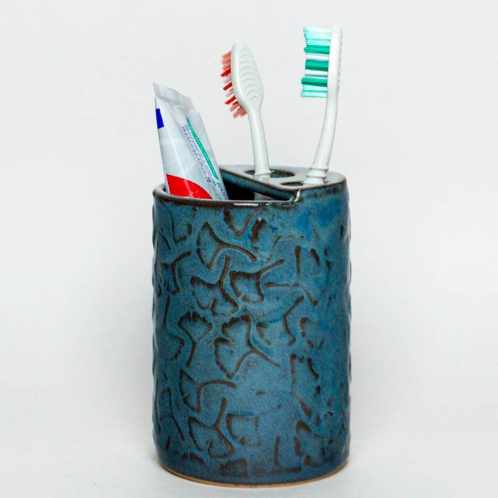 Portacepillos de patrón Ginkgo hecho a mano en Ohio para venta al por mayor de White Squirrel Clayworks