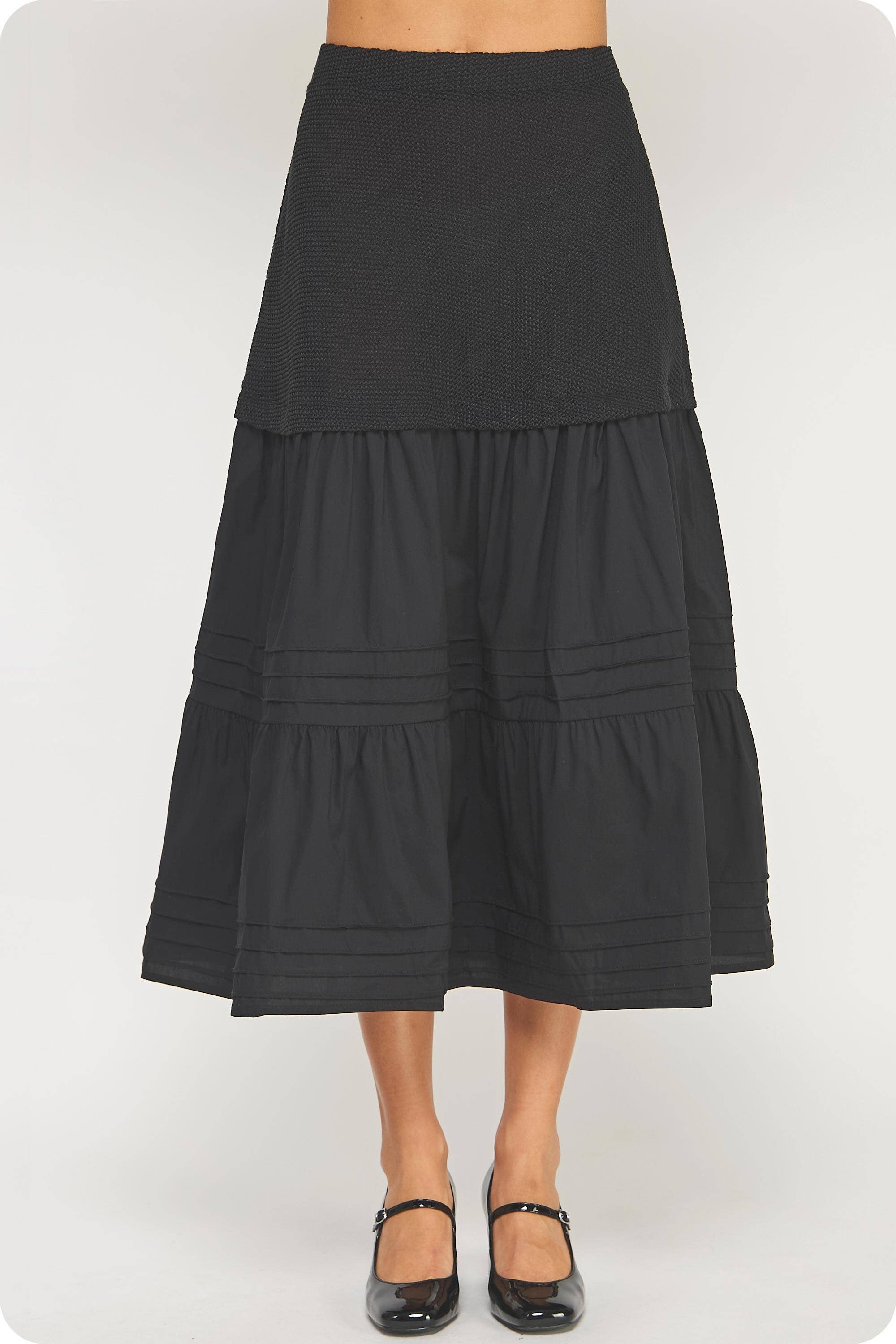 Strut & Bolt – wholesale Kjol - Dam – Pintuck-mixad midi-kjol i olika material7