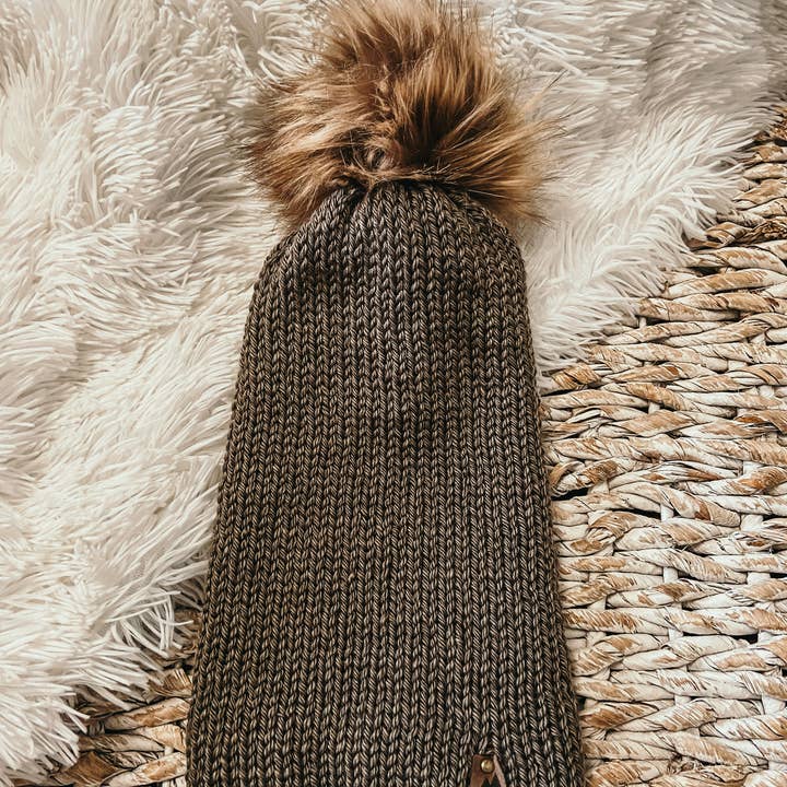 Wild Rose Designs – wholesale Beanie – Women's – Cave Brown Knit Beanie Toque with Fur Pom Pom2