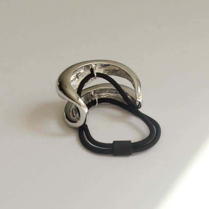 nar'sha - Wholesale Hair Tie - Wide Sculptured Metal Ponytail Hair Tie | Silver1