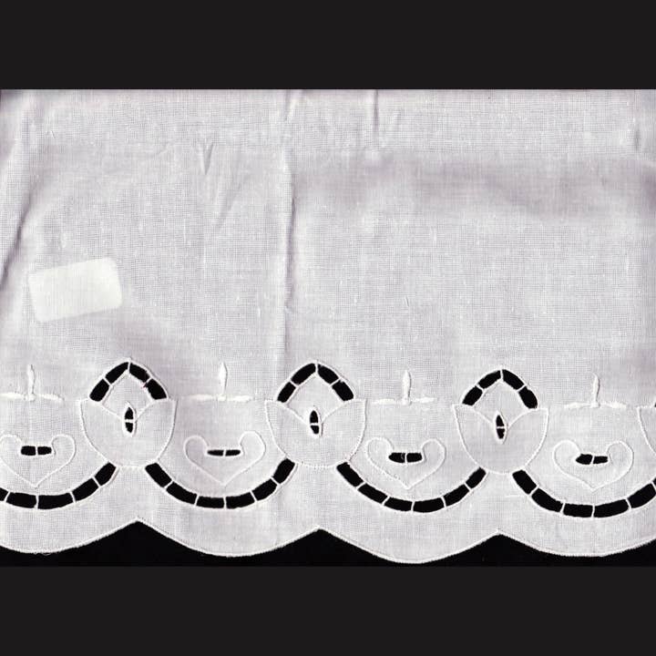 Eastern Sunrise Lace And Linens Inc. – wholesale Bedding pillowcase/sham – Pillow Cases Cut Work Embroidered Tulips White Cotton1