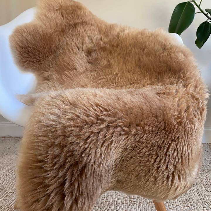 East Perry - Wholesale Area Rug - BROWN SHEEPSKIN RUGS