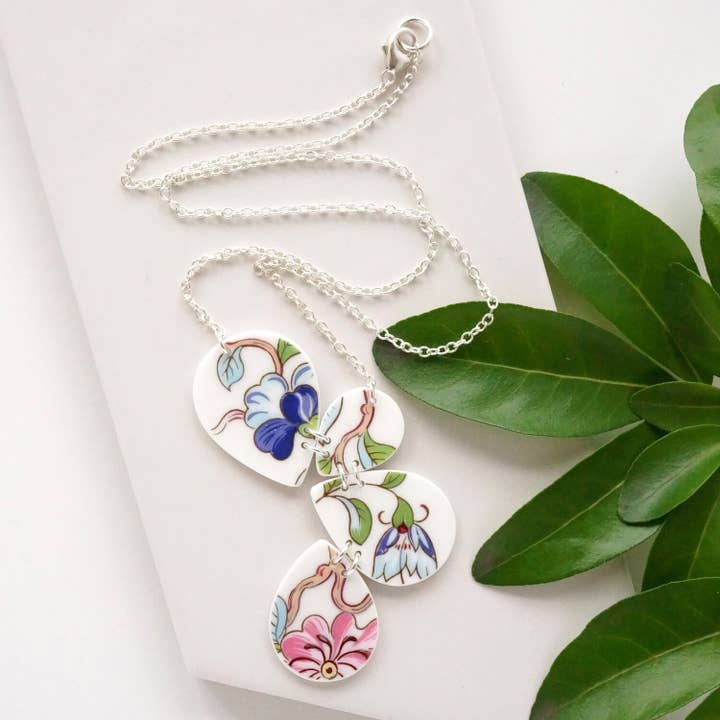 Quad Drop Halskette vertikal für den Großhandel von Material+Movement