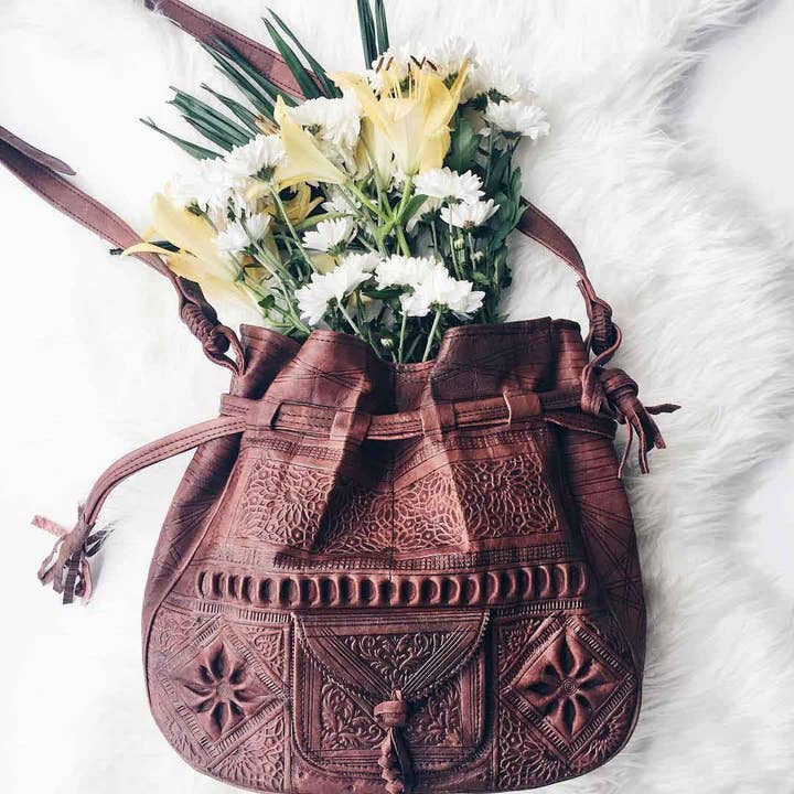 DarKech - Wholesale Shoulder Bag - Women's - Moroccan Leather Bucket Shoulder Drawstring Bag