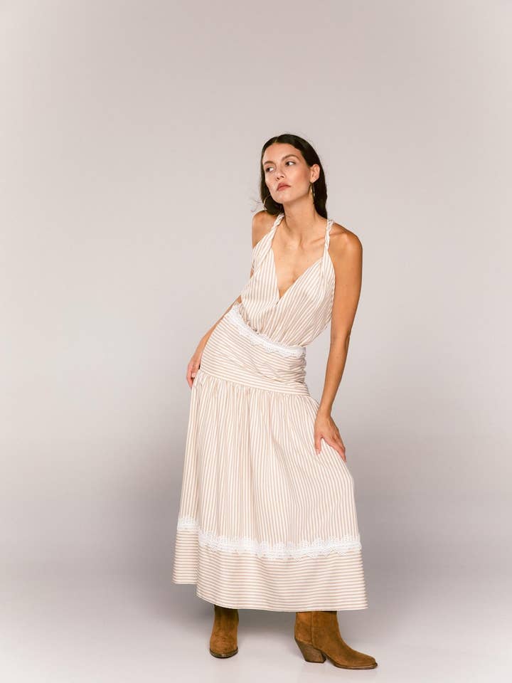 Abito incrociato per la vendita all'ingrosso da parte di simona bonacci