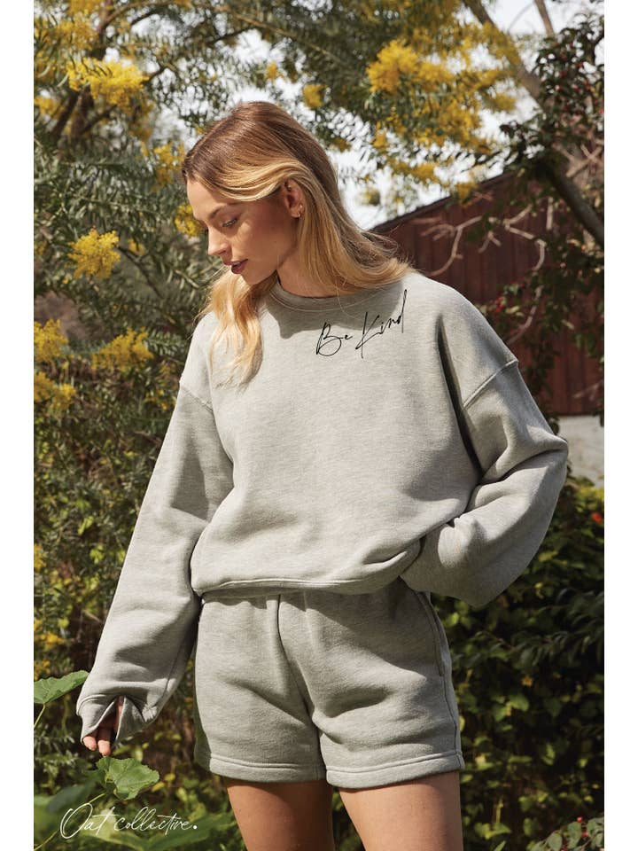 OAT COLLECTIVE - Wholesale Graphic Sweatshirt - Women's - BE KIND Mid Graphic Sweatshirt14
