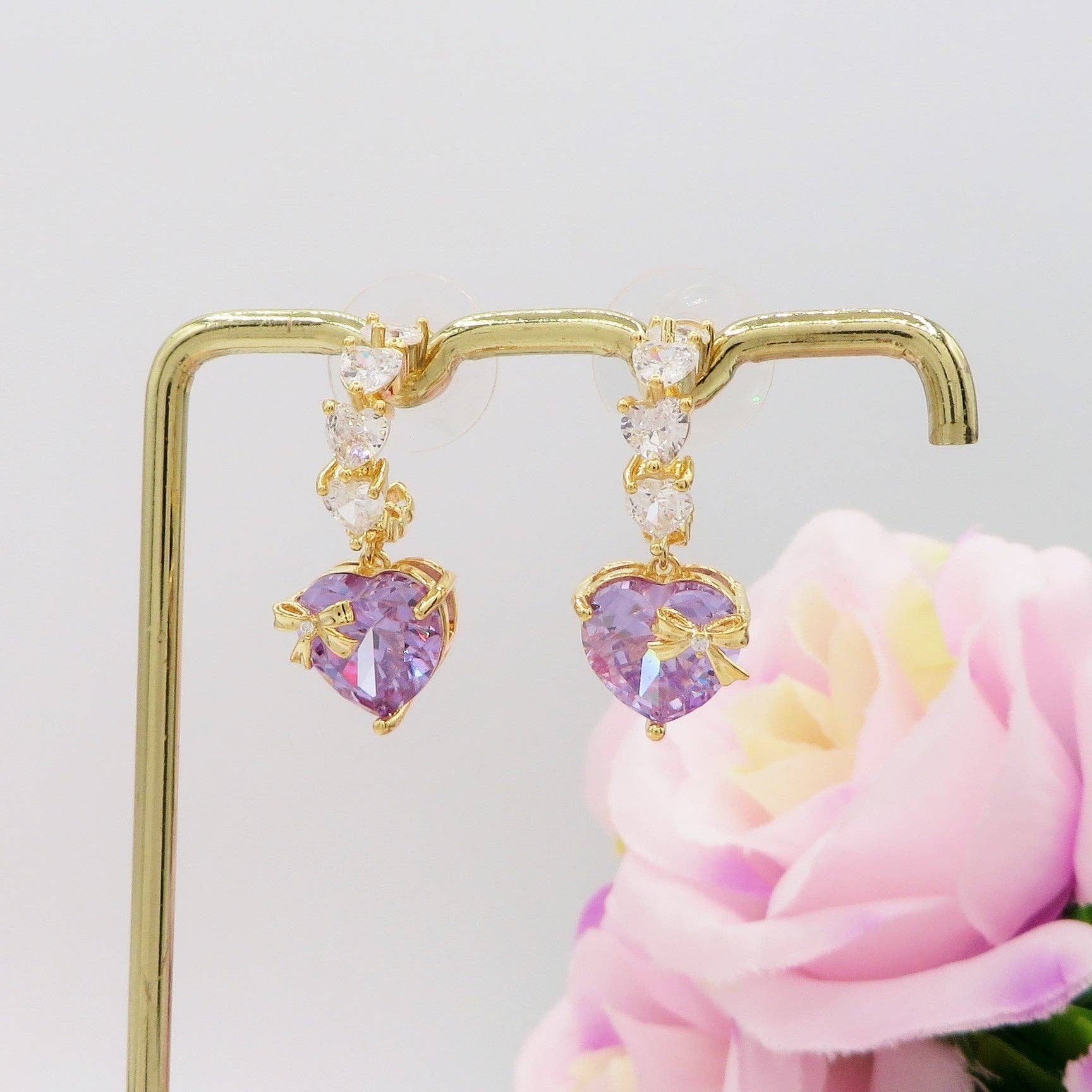 Daemon srls - Vendita all'ingrosso Orecchini pendenti - HELENA ~ Orecchini mini cerchio con cuore XL in Cubic Zirconia4