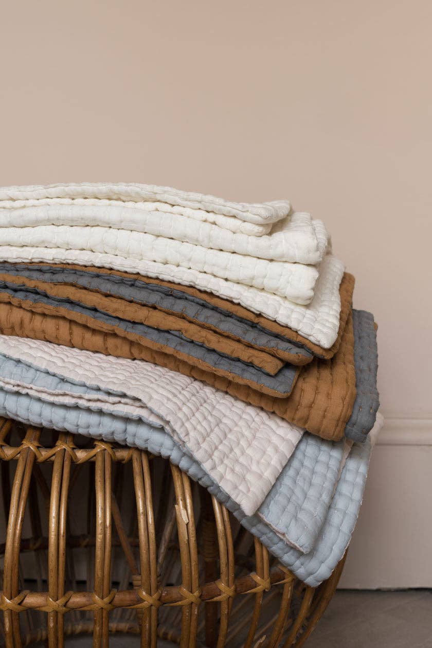 Ocre & Éboulis Jeté Kantha en voile en vente sur Faire2