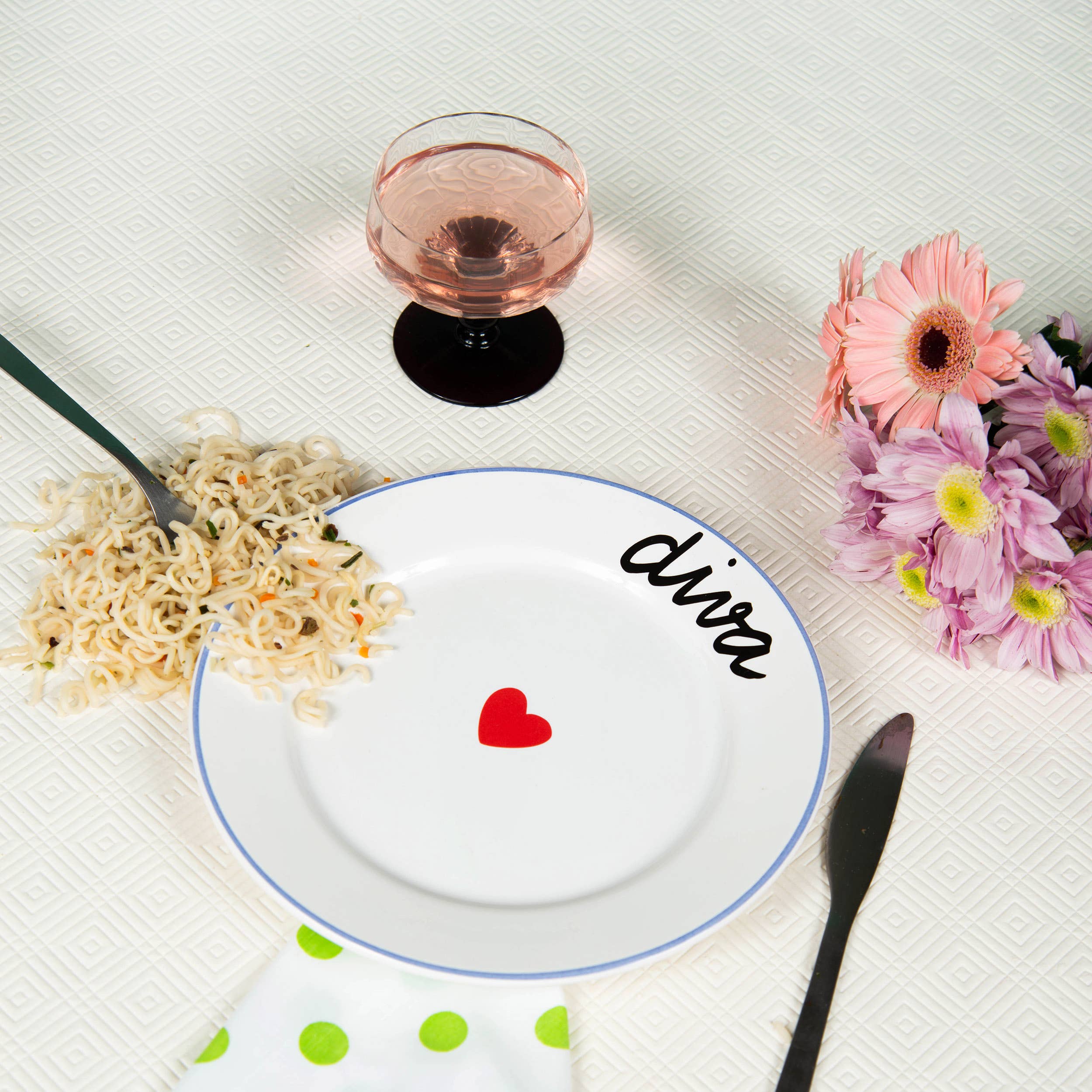 Pied De Poule - Wholesale Decorative Plate/Dish/Bowl - Plate THE FAMILY HAS A BLAST - DIVA1