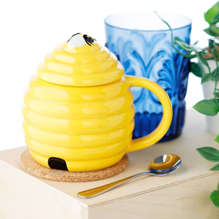 Puckator Ltd - Wholesale Coffee Mug - Beehive Shaped Ceramic Mug with Lid