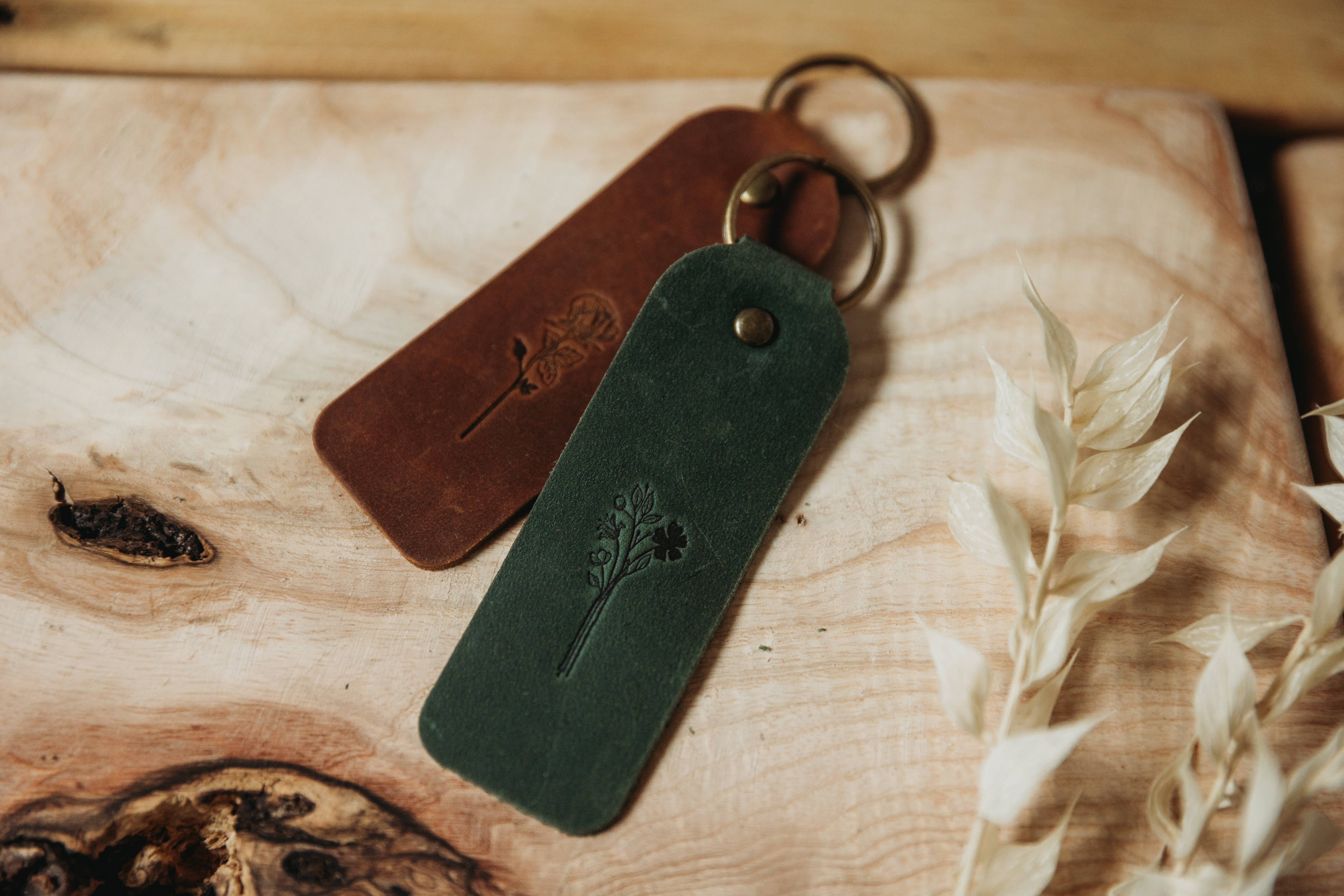 Lucas Ruth - Wholesale Keychain - Unisex - Floral Leather Keyrings Key Fobs5