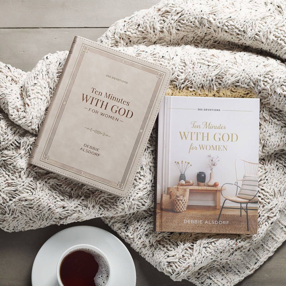 Christian Art Gifts - Wholesale Religion Book - Devotional 10 Minutes with God for Women Hardcover3