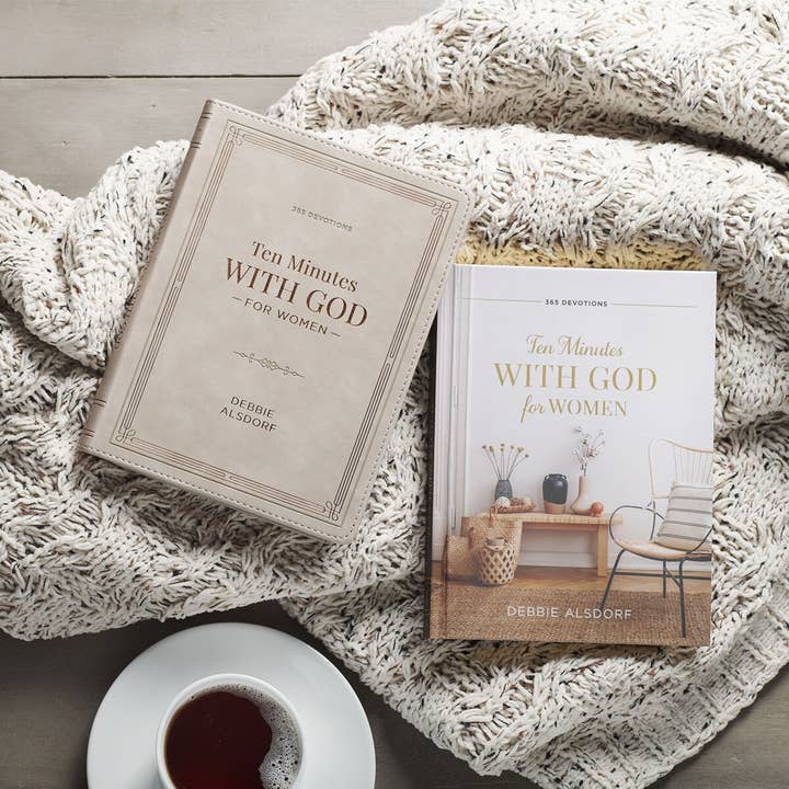 Christian Art Gifts - Wholesale Religion Book - Devotional 10 Minutes with God for Women Hardcover3