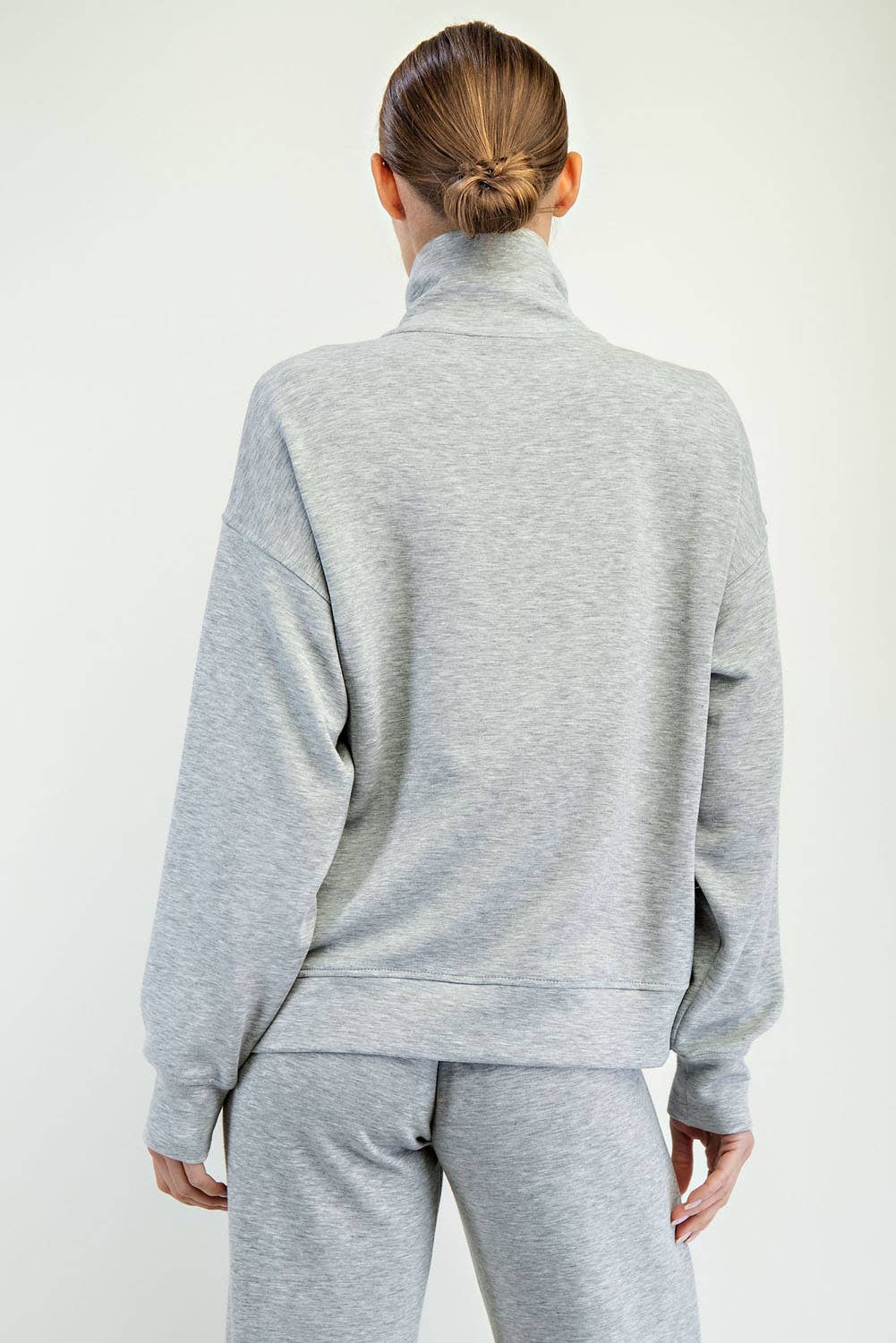 Rae Mode - Vendita all'ingrosso Felpa - Donna - PULLOVER CON COLLO A IMBUTO E ZIP A QUARTO IN MODAL SCUBA46