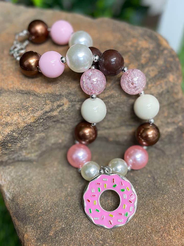 MULTI-COLOR NECKLACE W/DONUT PENDANT. 3PCS/$12.00 XL-01842 for wholesale by Kids Charm Online