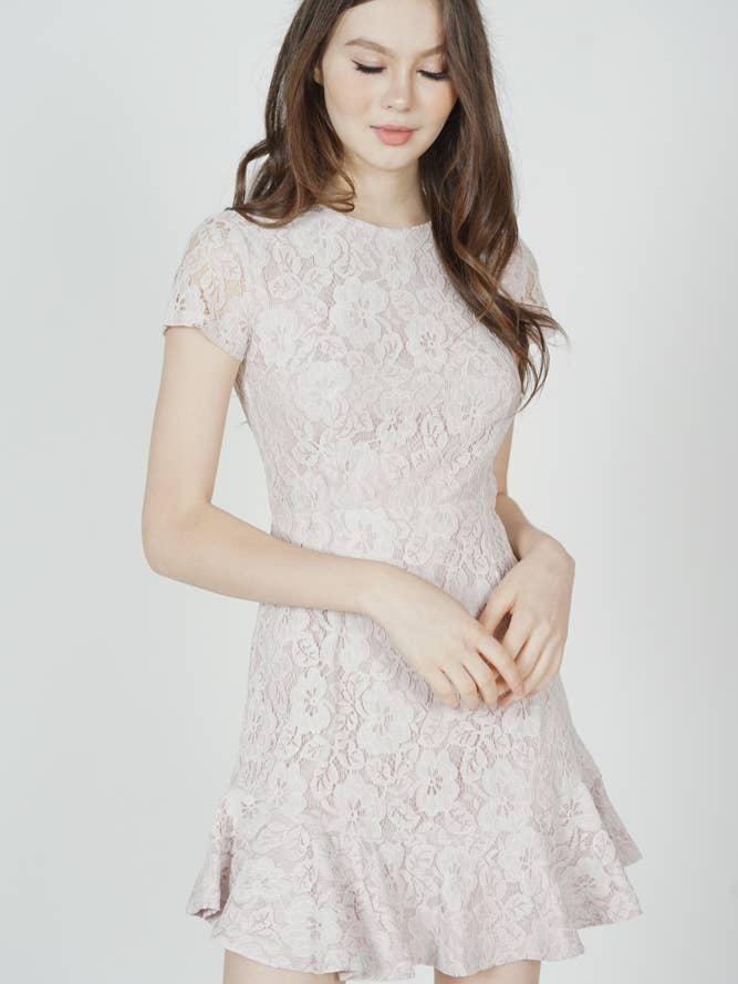 Nataline spetsklänning i rosa för wholesale av MDS