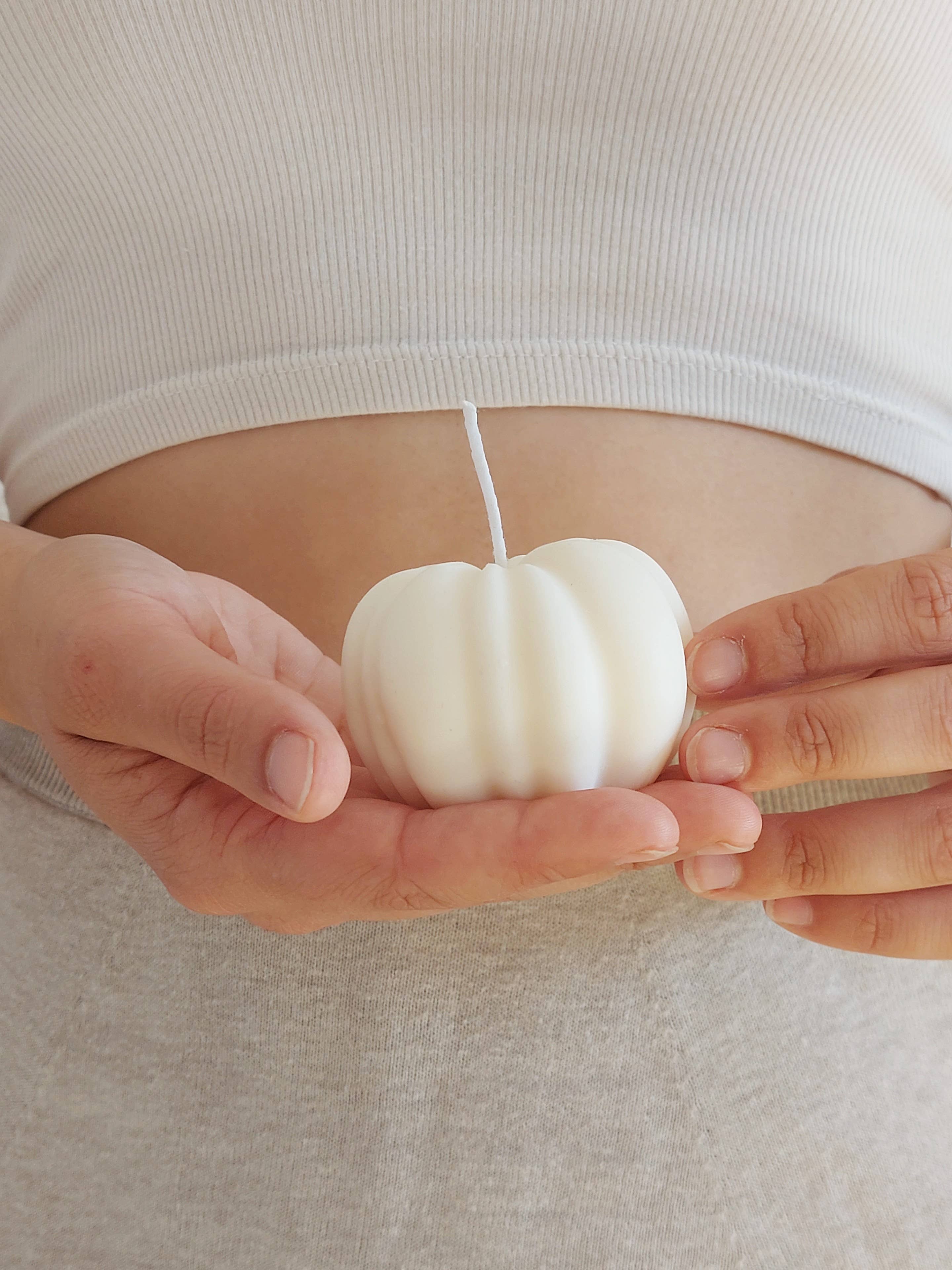 Your Nice Things - Candles - - Wholesale Novelty Candle - Decorative candle made of soy wax, cedar pumpkin and sandalwood5