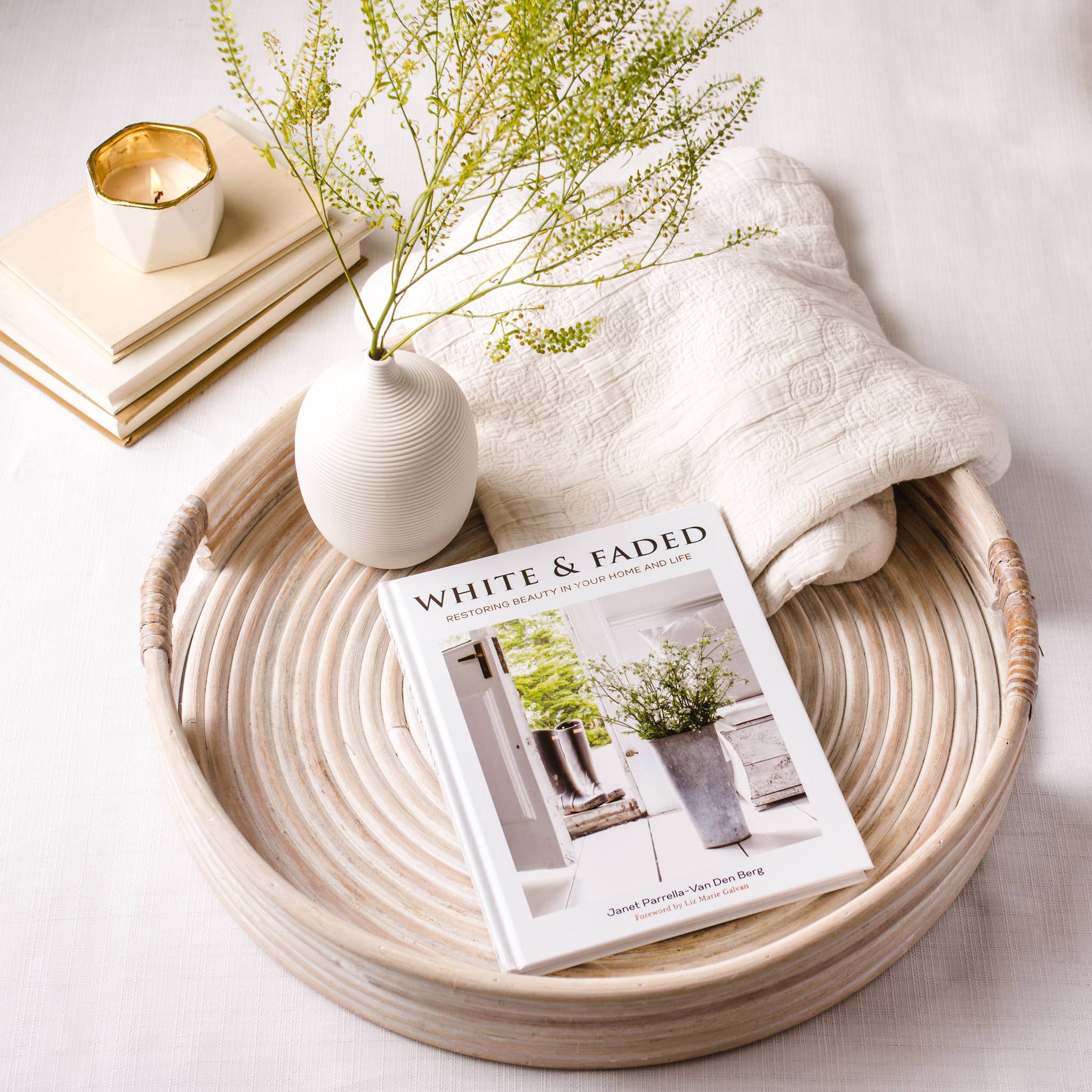 HarperCollins Focus - Wholesale Home & Garden - White and Faded: Restoring Beauty in Your Home and Life6